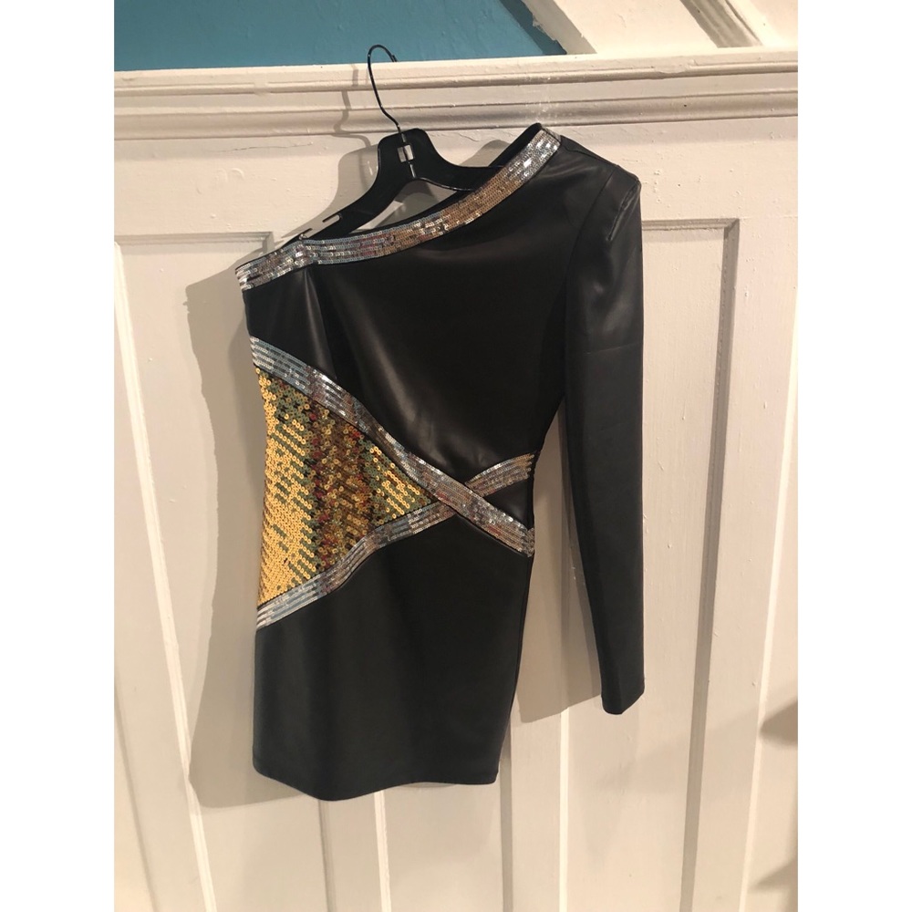Bebe dress